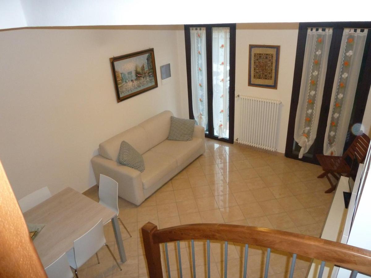 Casa Cuore - Love Pets - Fronte Ospedale Sacro Cuore Negrar Εξωτερικό φωτογραφία