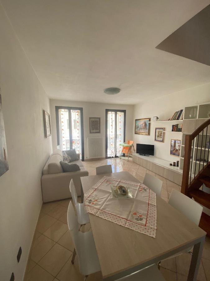 Casa Cuore - Love Pets - Fronte Ospedale Sacro Cuore Negrar Εξωτερικό φωτογραφία