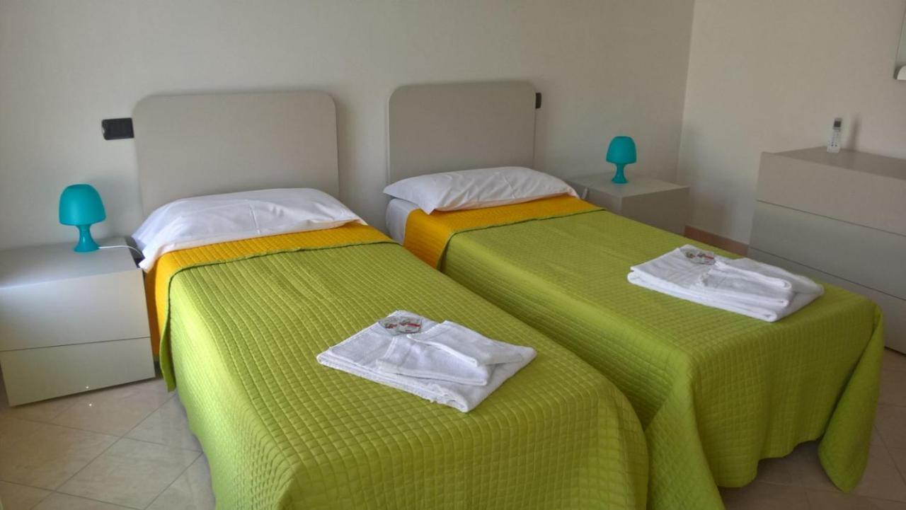 Casa Cuore - Love Pets - Fronte Ospedale Sacro Cuore Negrar Δωμάτιο φωτογραφία